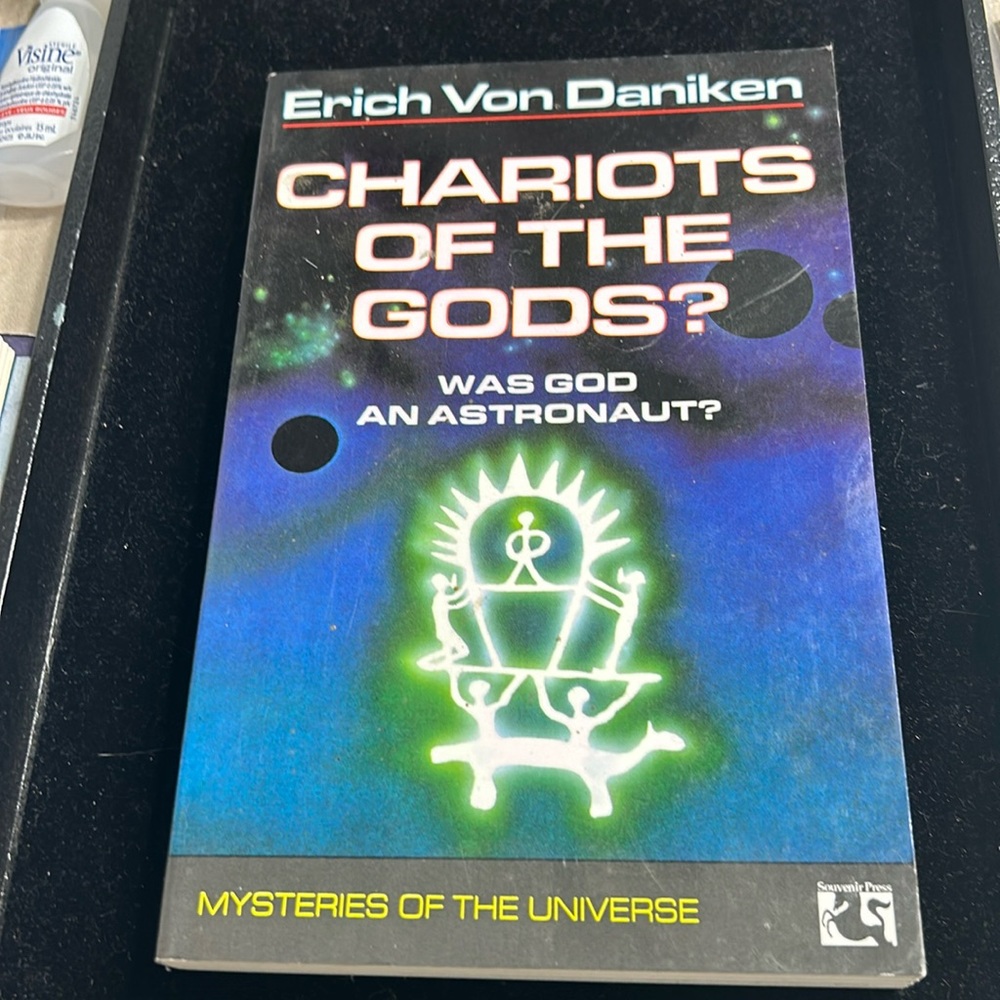 COPY - Chariots of the gods book